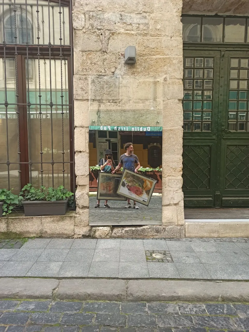 Фото до проєкту "Камені у кишенях" від євген григор'єв, проєкт типу Виставки, базується у "Зелена канапа" Львів, вул. Вірменська, буд. 7, створено у 23.02.2026 Фото 15 з 27.