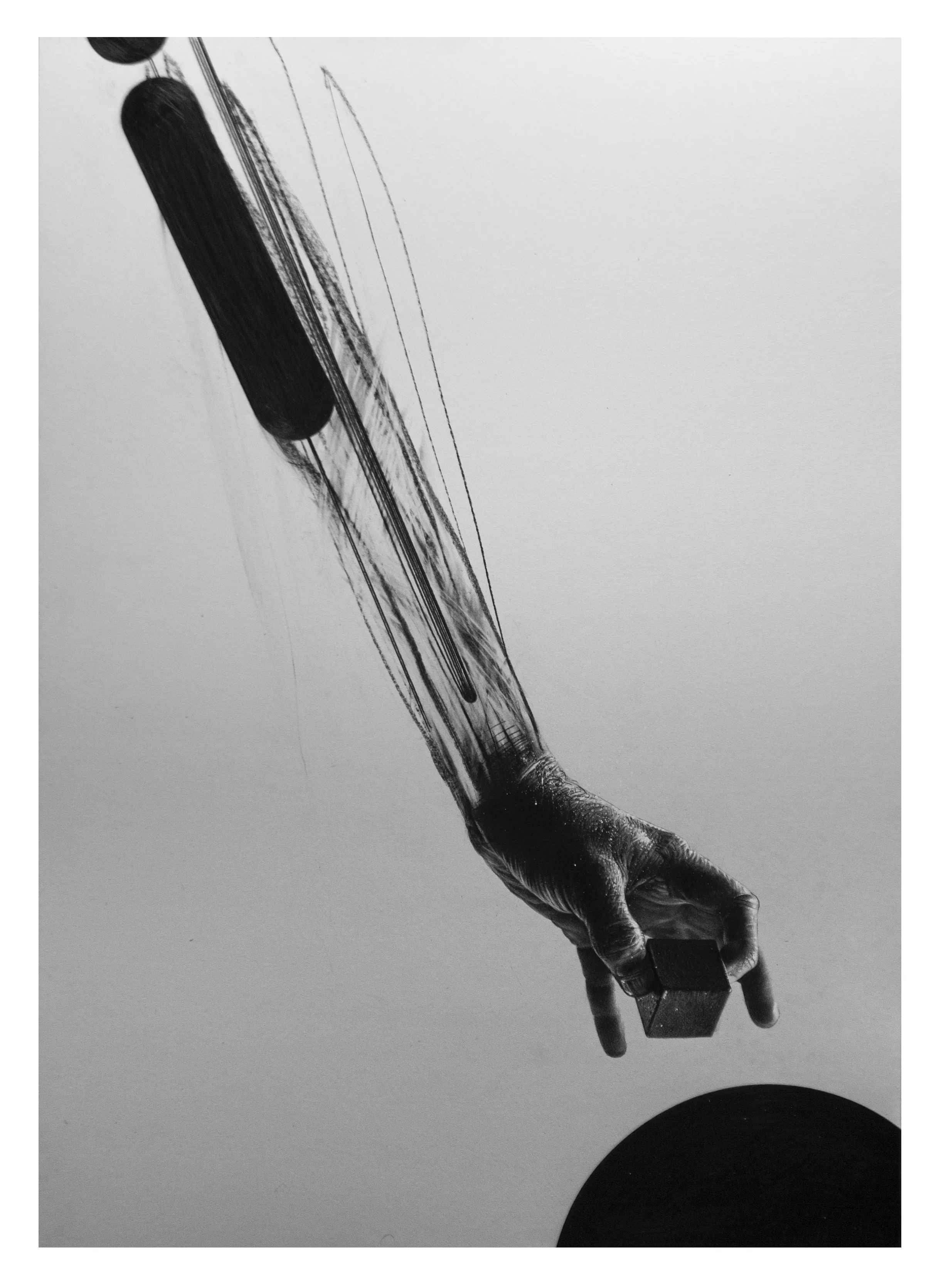 Зображення "Рука яка тримає дерев'яний кубік" від євген григор'єв, матеріали: папір, графіт, медіум: Графіка, місто: Львів, серія: "Підмети і присудки"