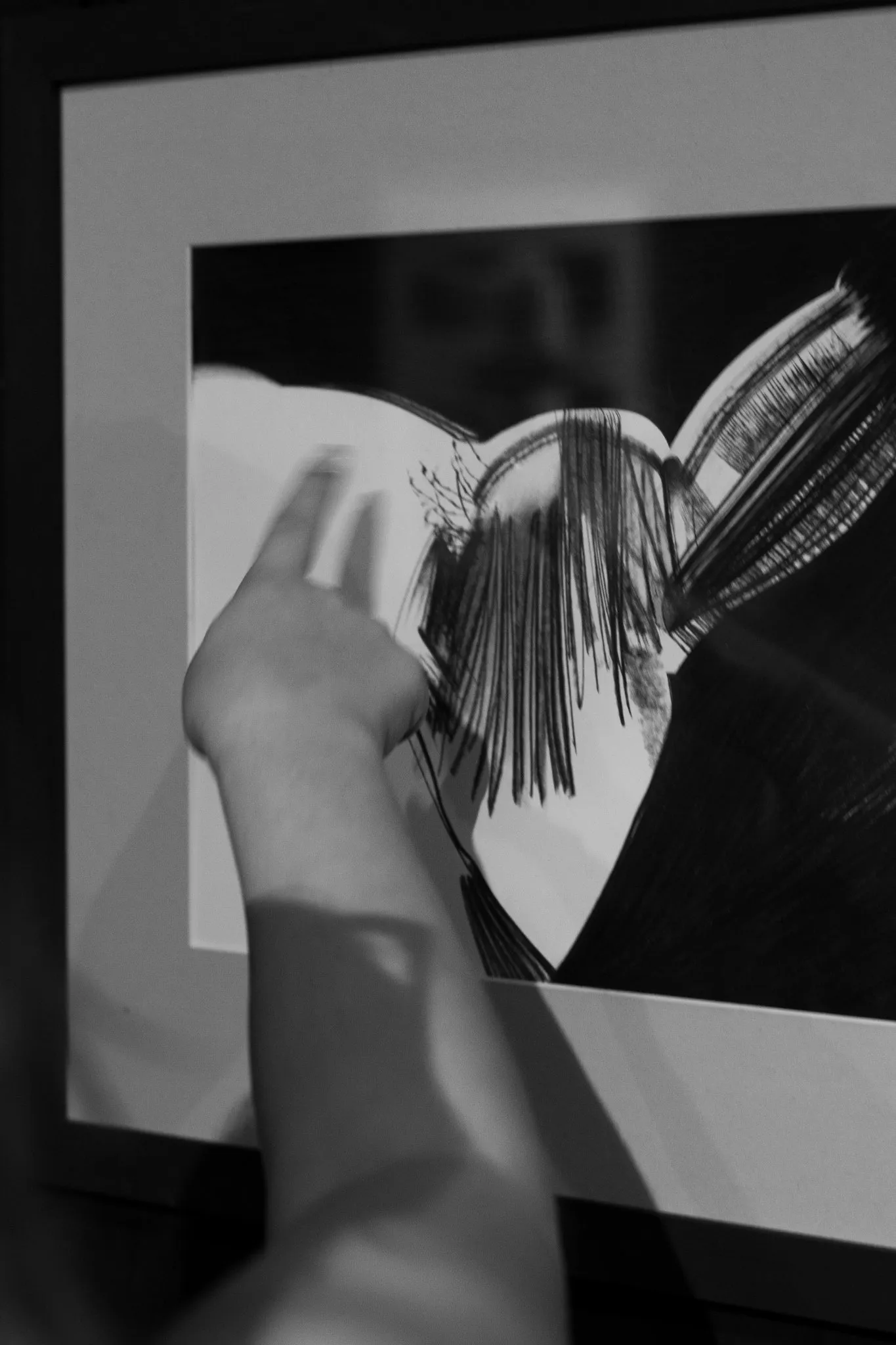 Фото до проєкту "Чорне, сіре, біле" від євген григор'єв, проєкт типу Виставки, базується у Галерея "Музей Ідей" вул. Валова, буд.18А, Львів , створено у 14.02.2026 Фото 8 з 23.