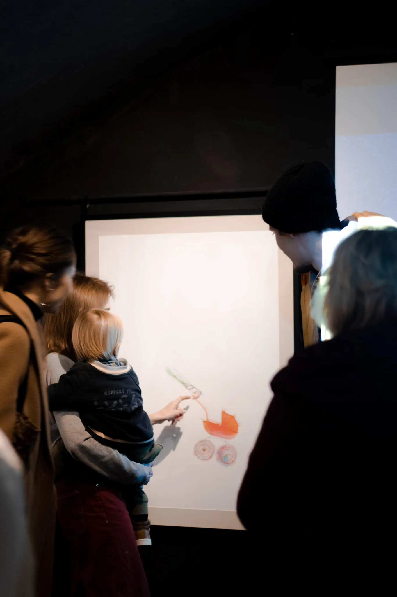 Фото до проєкту "Приземлення" від євген григор'єв, проєкт типу Виставки, базується у Галерея "Музей Ідей" вул. Валова, буд.18А, Львів, створено у 15.02.2026 Фото 8 з 28.